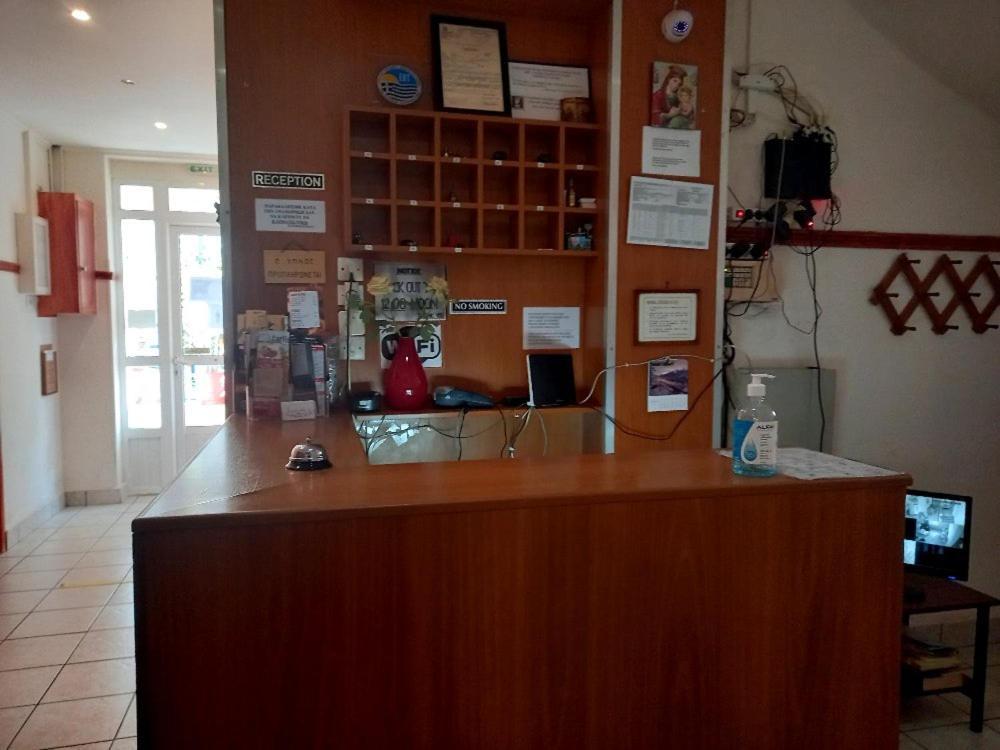 Hotel Korydallos Пирей Экстерьер фото