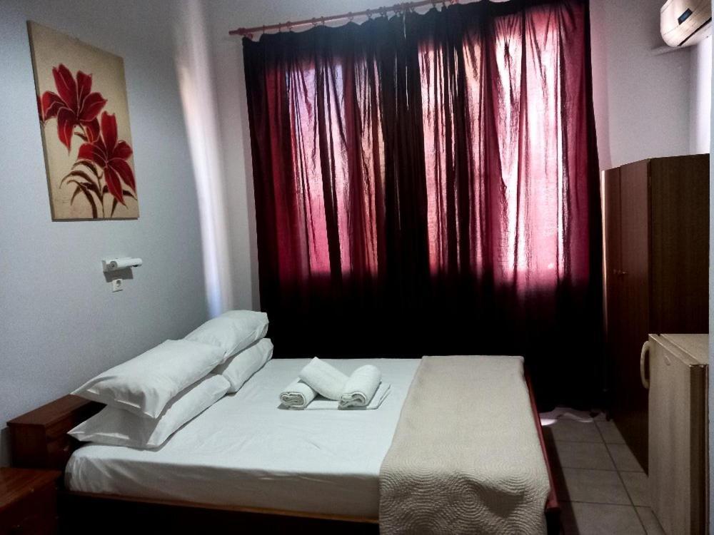 Hotel Korydallos Пирей Экстерьер фото