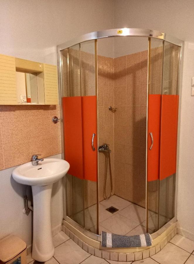 Hotel Korydallos Пирей Экстерьер фото
