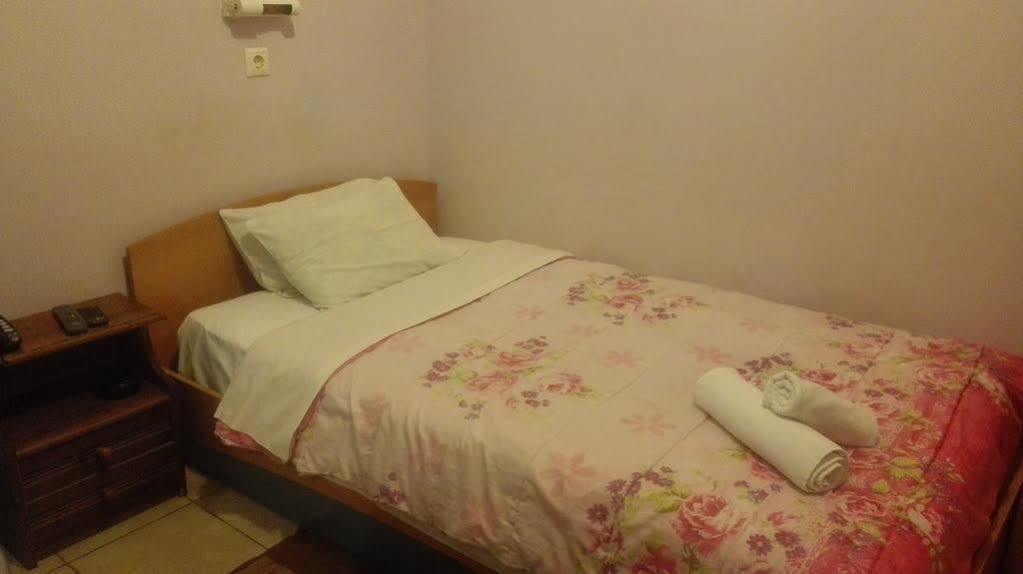 Hotel Korydallos Пирей Экстерьер фото